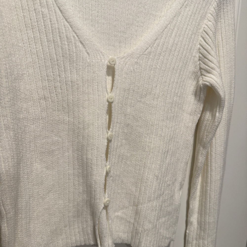 Women’s Cream Ribbed Button-Front V-Neck Top - Picture 3 of 8